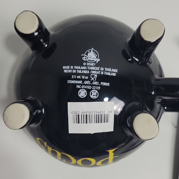 Hocus Pocus Color Changing “Trouble is Brewing” Cauldron Disney Parks Coffee Mug - Picture 5 of 6
